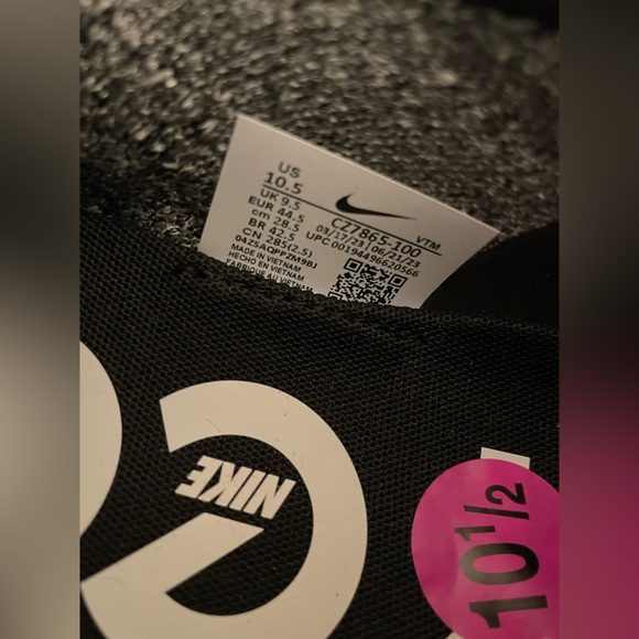 Nike React Phantom Run Flyknit 2 Men‘s Running Shoes Size 10.5 - Picture 3 of 9